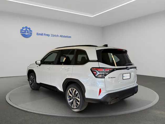 Subaru Forester Station 2.0i e-Boxer Luxury