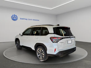 Fahrzeugbild SUBARU Forester Station 2.0i e-Boxer Luxury
