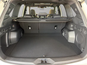 https://vehicle.imgix.net/4255406/7588cb56-91cb-4c8a-b8ba-10ee333b9ec3.jpg