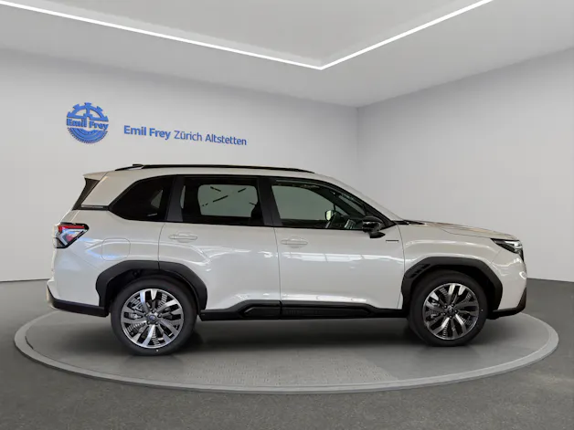 Subaru Forester Station 2.0i e-Boxer Luxury