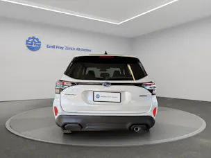 Subaru Forester Station 2.0i e-Boxer Luxury