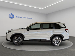 Fahrzeugbild SUBARU Forester Station 2.0i e-Boxer Luxury