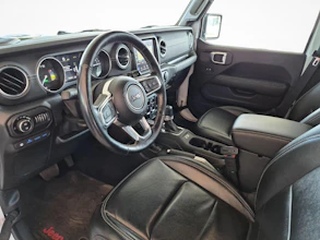 https://vehicle.imgix.net/4255426/0f3aaed6-a31b-487e-9201-adcdea2522a8.jpg