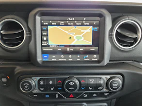 https://vehicle.imgix.net/4255426/5763ed25-07fe-4df5-a726-131ab695aaa0.jpg