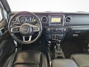 https://vehicle.imgix.net/4255426/bac53f46-27b3-4384-9897-af7b67ec0e6c.jpg
