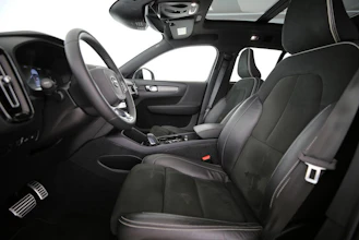 https://vehicle.imgix.net/4255476/7906deb7-40dd-4418-b915-ae6d05b74358.jpg