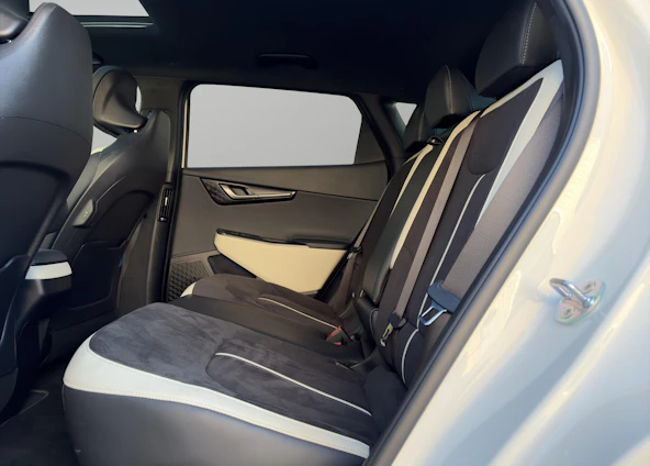 image du véhicule 6 image du véhicule 6