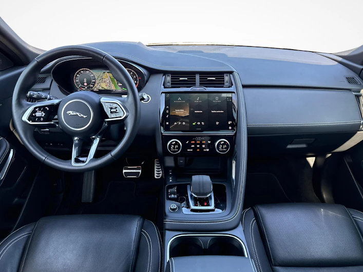 Fahrzeugbild JAGUAR E-PACE