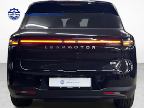 https://vehicle.imgix.net/4255528/02a96adf-3e42-4b93-b253-1e68a24f19bc.jpg