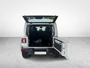 https://vehicle.imgix.net/4255578/7e5b4416-756f-4919-88ba-ff98c23ec138.jpg