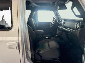 https://vehicle.imgix.net/4255578/9c8c9985-ab36-4726-94a7-e20a29f20a6e.jpg