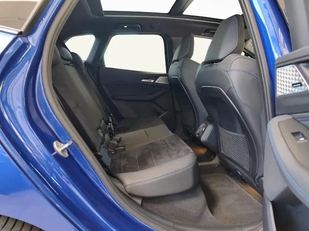 BMW 225e xDrive paddles Active Tourer