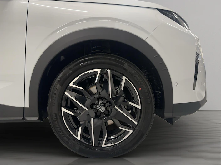 image du véhicule PEUGEOT 3008