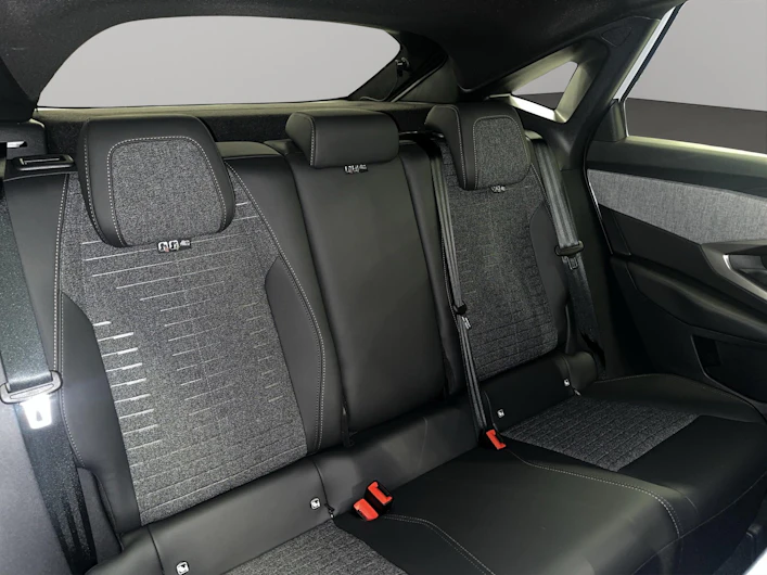 image du véhicule PEUGEOT 3008