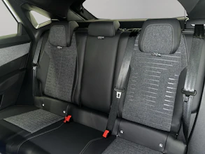 https://vehicle.imgix.net/4255591/ba5e7a0e-0631-4a10-94f5-e411efd42309.jpg