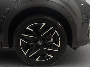 Fahrzeugbild PEUGEOT 3008 1.2 Hybrid Allure Premium