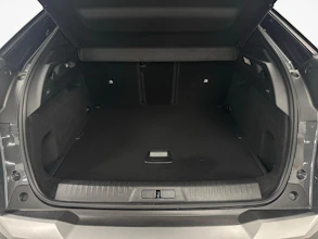 https://vehicle.imgix.net/4255596/c76652f4-ce9d-456c-8167-778bcc50fdba.jpg