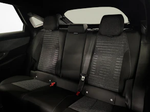 https://vehicle.imgix.net/4255596/d9571aab-9fca-4ef9-961b-e7298e975f0c.jpg