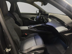 https://vehicle.imgix.net/4255596/dfed5098-e318-4a68-9733-35963c43d8a5.jpg