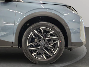 image du véhicule PEUGEOT 3008 1.2 Hybrid Allure Premium