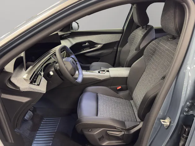 Peugeot 5008 1.2 Hybrid Allure Premium