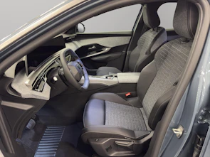 immagine del veicolo PEUGEOT 5008 1.2 Hybrid Allure Premium