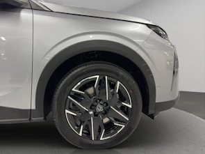 Fahrzeugbild PEUGEOT 5008 1.2 Hybrid Allure Premium