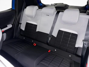 https://vehicle.imgix.net/4255684/a8f9ee5b-3775-49a7-9f5b-4d054682e167.jpg