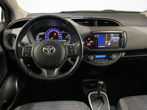 immagine del veicolo TOYOTA Yaris 1.5 VVT-i HSD Sol Premium