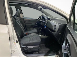 immagine del veicolo TOYOTA Yaris 1.5 VVT-i HSD Sol Premium
