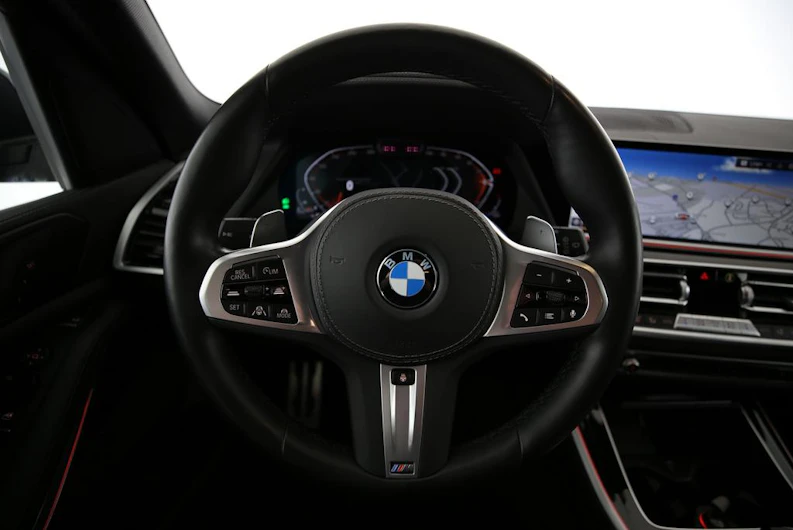 immagine del veicolo BMW X5