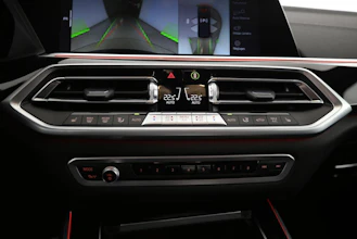 https://vehicle.imgix.net/4255726/e3906f7a-c6e2-4ac0-8c09-8d4cca336c8f.jpg