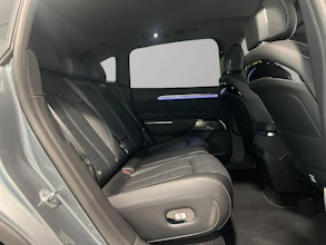 https://vehicle.imgix.net/4255755/aeb93eeb-14b8-4e5f-86b8-7ab9ed65f560.jpg
