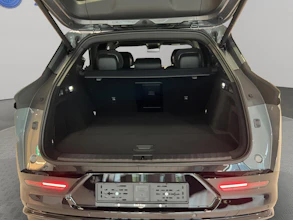 https://vehicle.imgix.net/4255755/c94baf18-3a28-46c8-b300-25fd5937254e.jpg