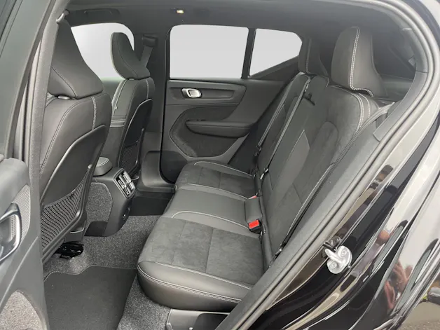 Volvo EX40 Twin Black Edition AWD