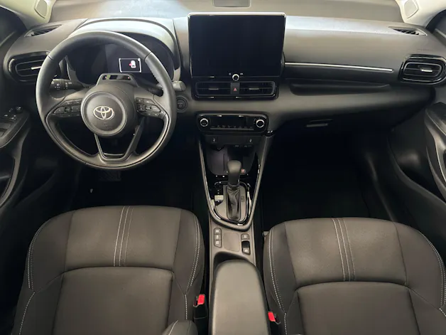 Toyota Yaris 1.5 VVT-i HSD Trend
