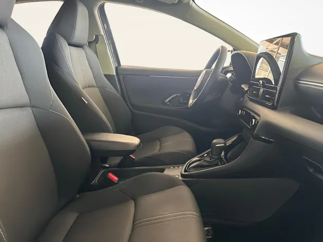 Toyota Yaris 1.5 VVT-i HSD Trend