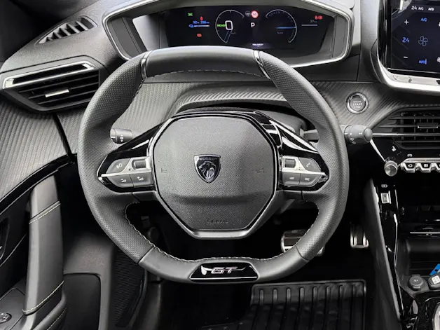 Peugeot 208 Electrique 156 ch (115 kW) GT