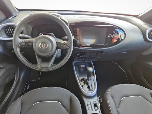 Toyota Aygo X 1.5 VVT-i HSD Trend