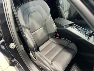 Volvo V60 2.0 B4 Ultra Dark