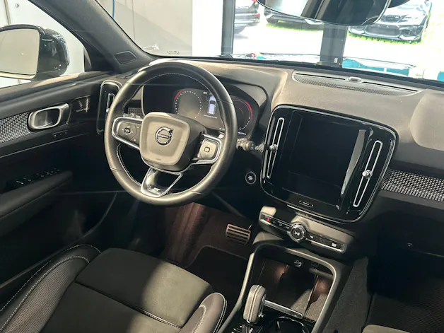 Volvo V60 2.0 B4 Ultra Dark