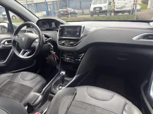 Peugeot 2008 1.2 PureTech Active EGS S