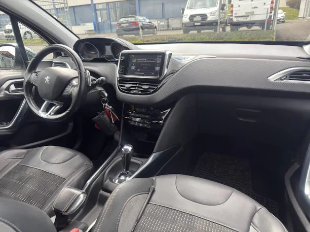 Peugeot 2008 1.2 PureTech Active EGS S