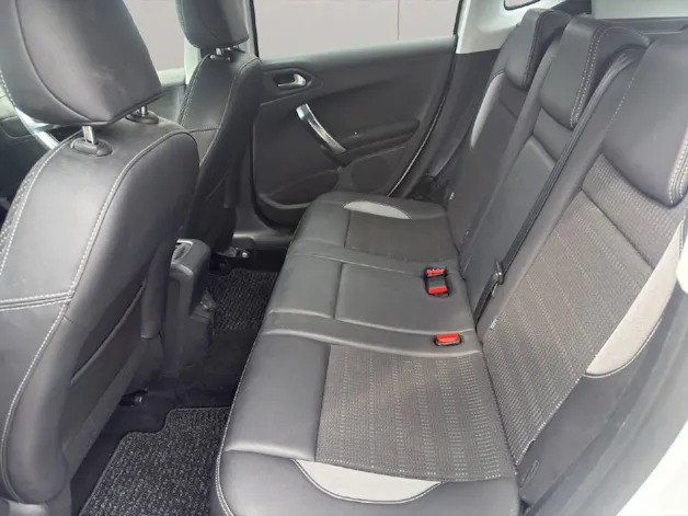 Peugeot 2008 1.2 PureTech Active EGS S