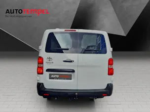 Toyota PROACE Van L2 2.0 D Luna
