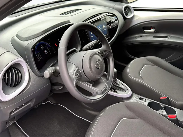 Toyota Aygo X 1.5 VVT-i HSD Trend