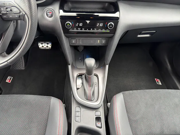 Toyota Yaris Cross 1.5 VVT-i HSD GR Sport