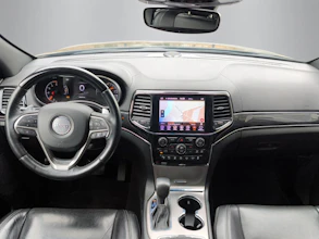 https://vehicle.imgix.net/4255990/aa02e6e0-10b5-4dfb-ada6-d468349d3f15.jpg