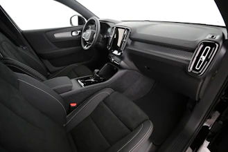 https://vehicle.imgix.net/4256050/0093e7bf-8af6-4a86-8fec-5da490731ee5.jpg