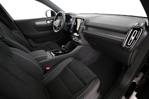 Fahrzeugbild VOLVO XC40 2.0 B4 MH Black Edition